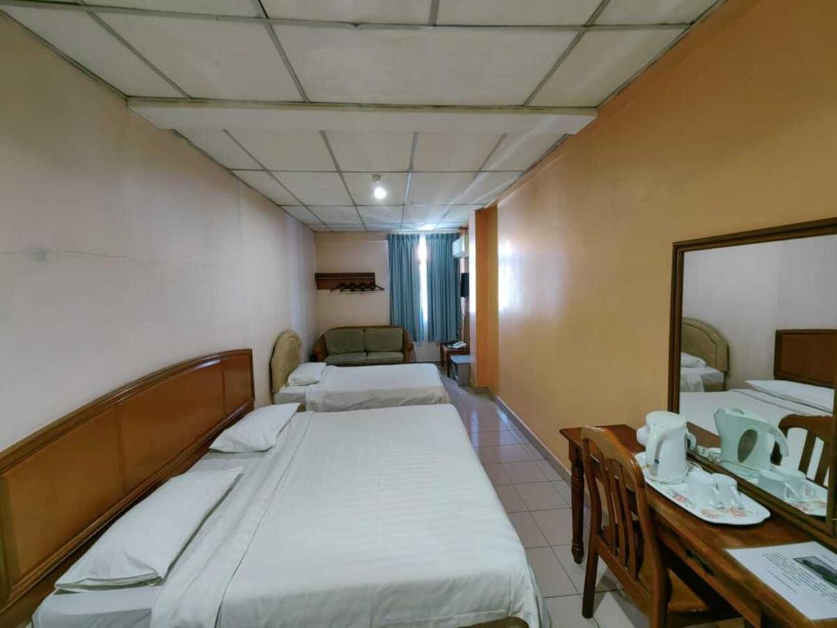 Century Hotel Inanam Kota Kinabalu Exterior photo